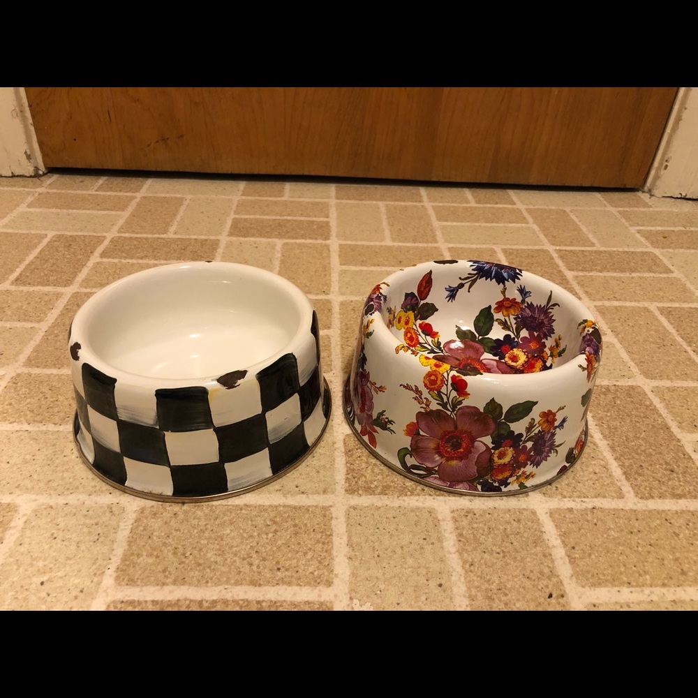 Mackenzie childs pet dish medium set